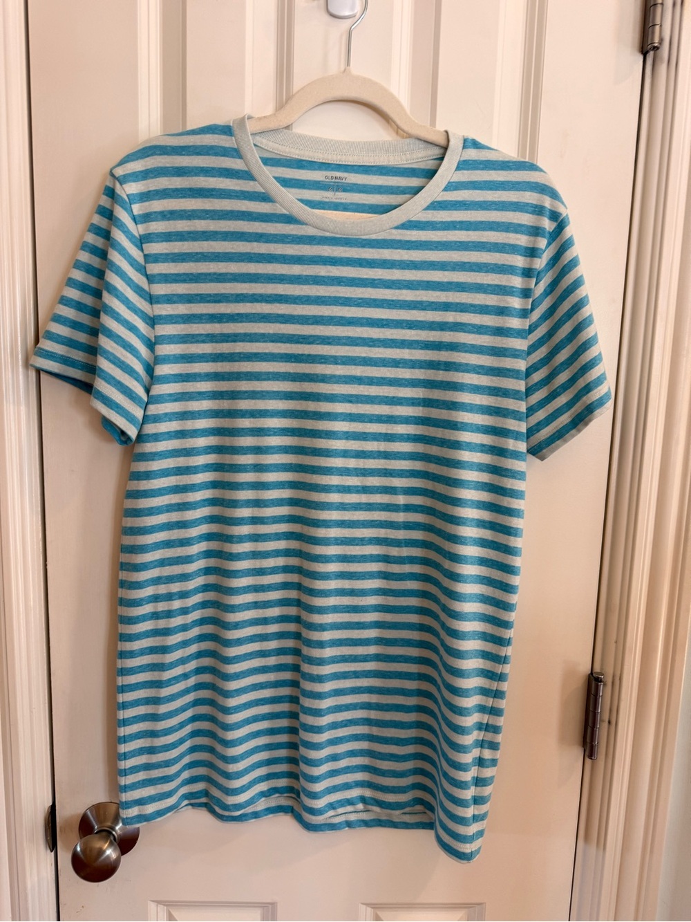 Old Navy Men's Striped Crew Tee in Aqua and White